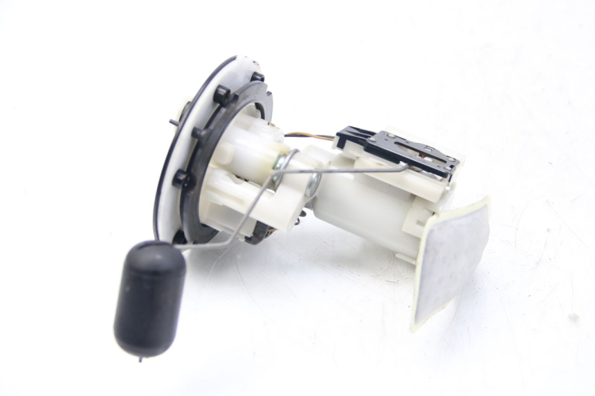 photo de POMPE A ESSENCE YAMAHA HW XENTER 125 (2011 - 2017) - Zoom état d’usage