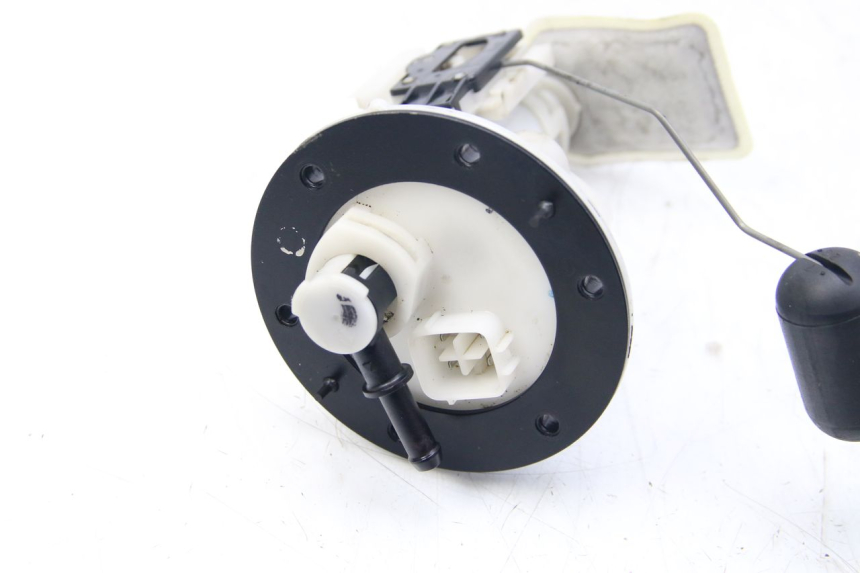 photo de POMPE A ESSENCE YAMAHA HW XENTER 125 (2011 - 2017) - Vue d’ensemble