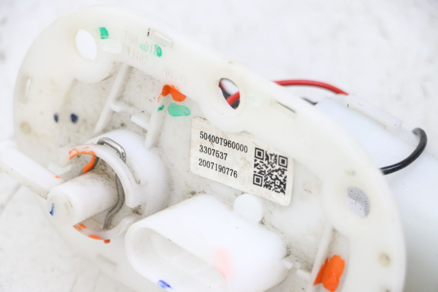 photo de POMPE A ESSENCE KEEWAY K-LIGHT KLIGHT 125 (2018 - 2025) - Points de fixation