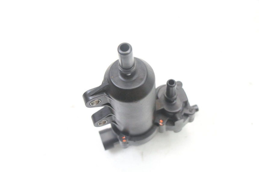 photo de POMPE A ESSENCE PEUGEOT KISBEE 4T 50 (2018 - 2022) - Points de fixation