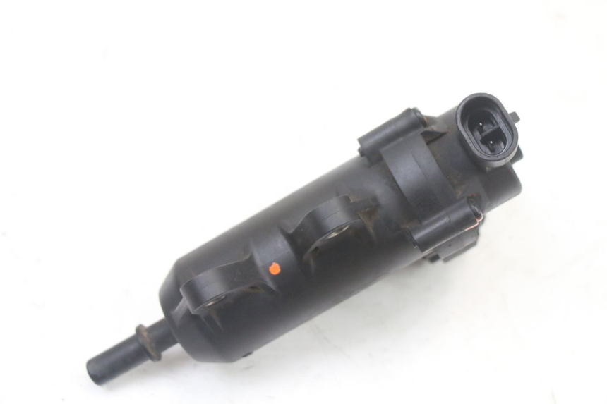 photo de POMPE A ESSENCE PEUGEOT KISBEE 4T 50 (2018 - 2022) - Gros plan technique