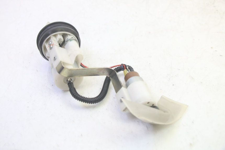 photo de POMPE A ESSENCE PIAGGIO MP3 HPE 350 (2018 - 2020) - Pièce contrôlée