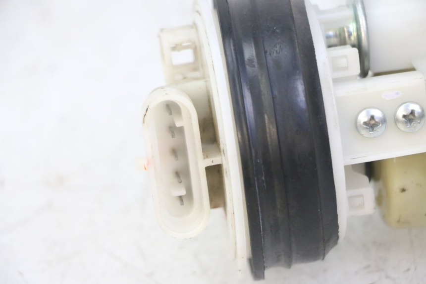 photo de POMPE A ESSENCE PIAGGIO MP3 LT 300 (2010 - 2016) - Vue produit