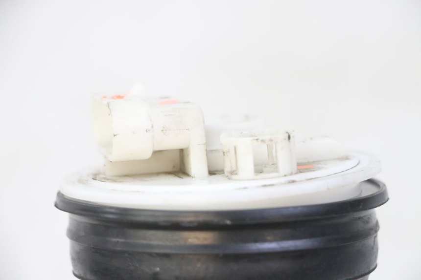 photo de POMPE A ESSENCE PIAGGIO MP3 LT 300 (2010 - 2016) - Zoom état d’usage