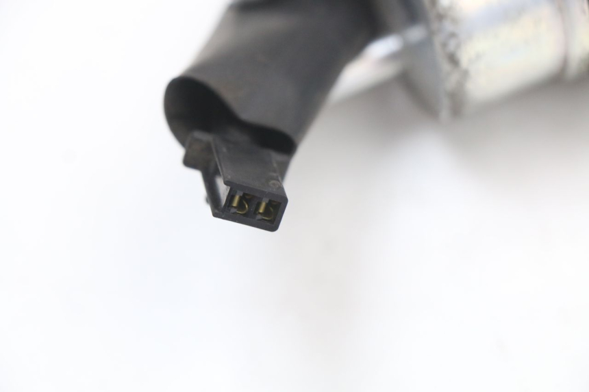 photo de POMPE A ESSENCE PIAGGIO MP3 125 (2006 - 2014) - Gros plan technique