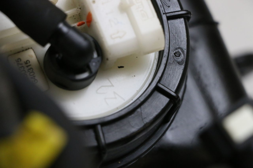 photo de POMPE A ESSENCE PIAGGIO MP3 500 (2011 - 2015) - Détail de la pièce