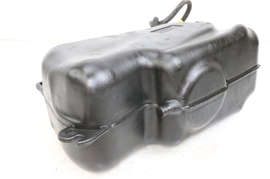 photo de POMPE A ESSENCE PIAGGIO MP3 500 (2011 - 2015) - Gros plan technique