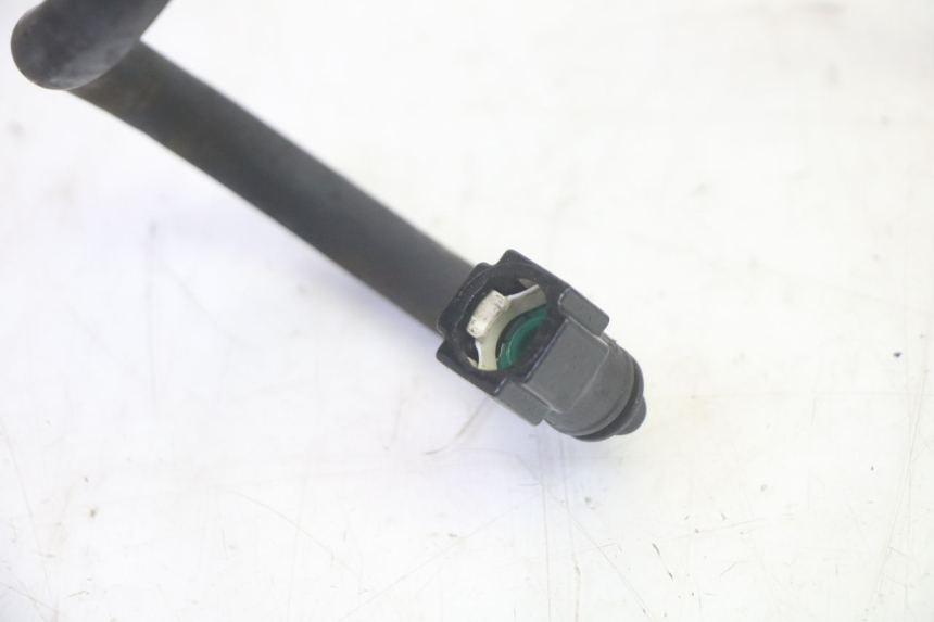 photo de POMPE A ESSENCE PIAGGIO MP3 RL 250 (2006 - 2010) - Points de fixation