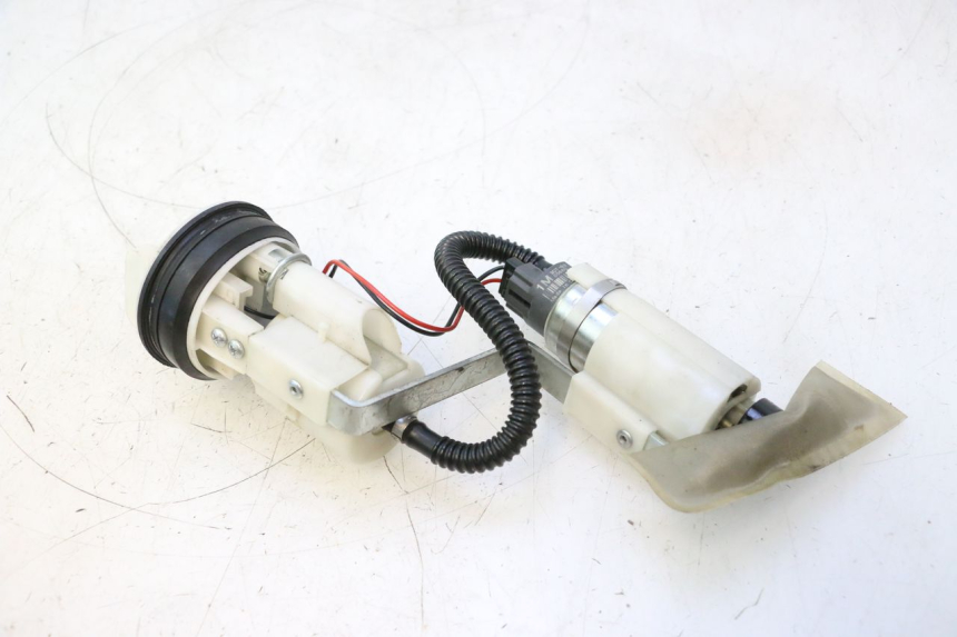 photo de POMPE A ESSENCE PIAGGIO MP3 500 (2011 - 2015) - Pièce contrôlée