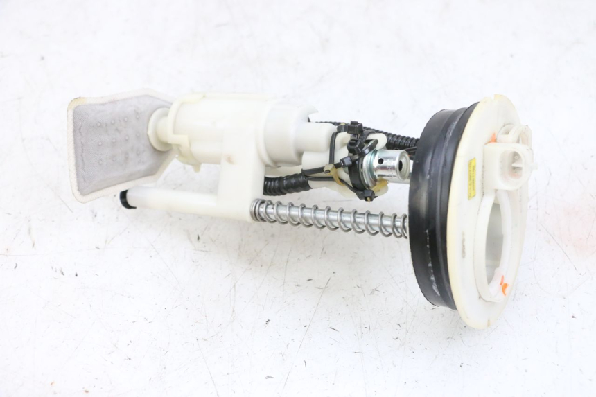 photo de POMPE A ESSENCE YAMAHA NEOS NEO'S 4T 50 (2008 - 2016) - État de surface