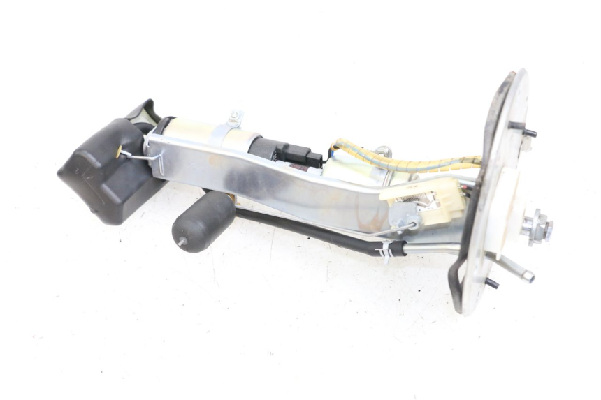 photo de POMPE A ESSENCE KAWASAKI NINJA 400 (2018 - 2023) - Points de fixation