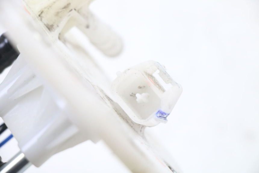 photo de POMPE A ESSENCE SYM ORBIT III 3 4T 50 (2021 - 2025) - Vue d’ensemble