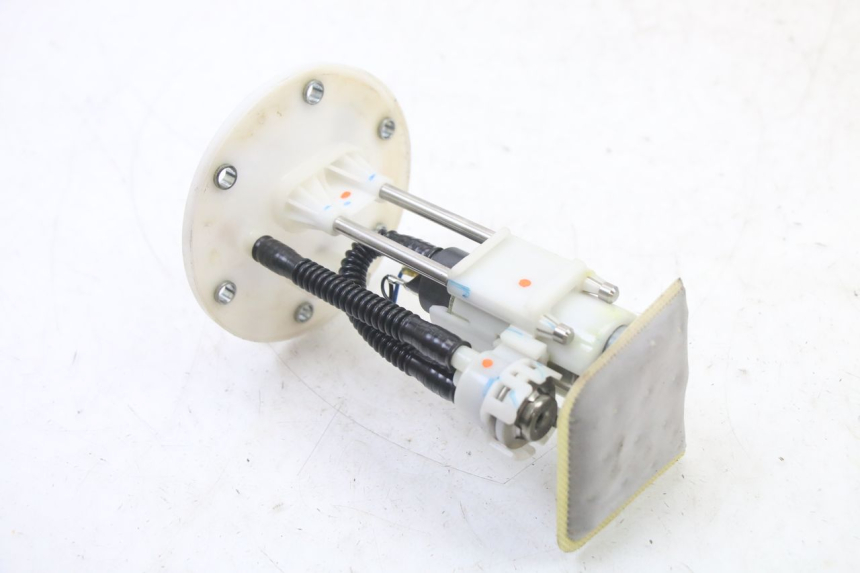 photo de POMPE A ESSENCE SYM ORBIT III 3 4T 50 (2018 - 2021) - Autre angle de vue