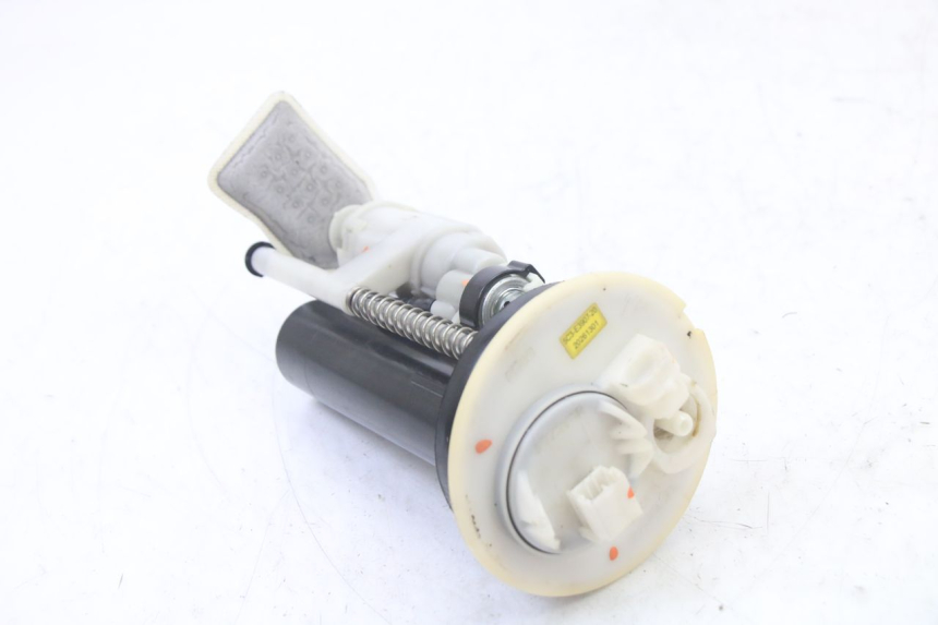 photo de POMPE A ESSENCE MBK OVETTO 4T 50 (2008 - 2016) - Gros plan technique