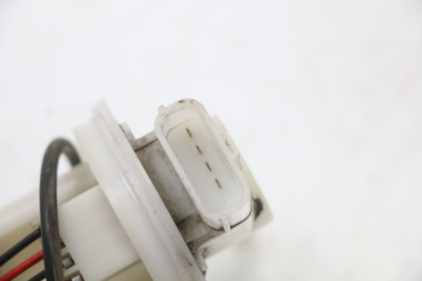 photo de POMPE A ESSENCE HONDA PCX (JF28) 125 (2009 - 2011) - Gros plan technique