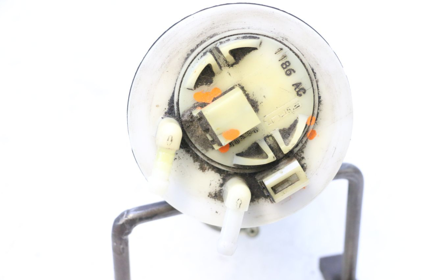 photo de POMPE A ESSENCE PEUGEOT SATELIS COMPRESSOR K15 125 (2006 - 2009) - Vue d’ensemble