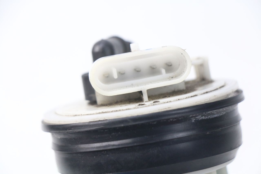 photo de POMPE A ESSENCE PEUGEOT SATELIS 300 (2012 - 2015) - Autre angle de vue