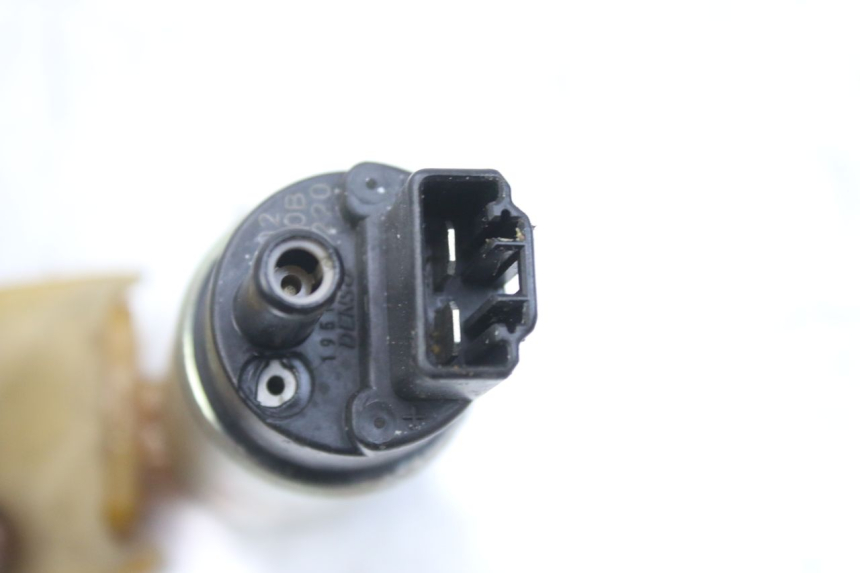 photo de POMPE A ESSENCE TRIUMPH SPRINT ST 955 (1999 - 2001) - Détail de la pièce