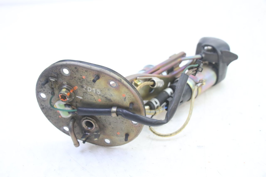 photo de POMPE A ESSENCE HONDA ST PAN EUROPEAN 1300 (2002 - 2013) - Autre angle de vue