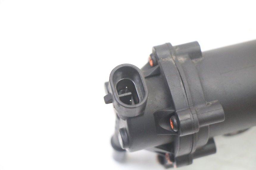 photo de POMPE A ESSENCE PEUGEOT STREETZONE I 2T 50 (2018 - 2020) - Gros plan technique