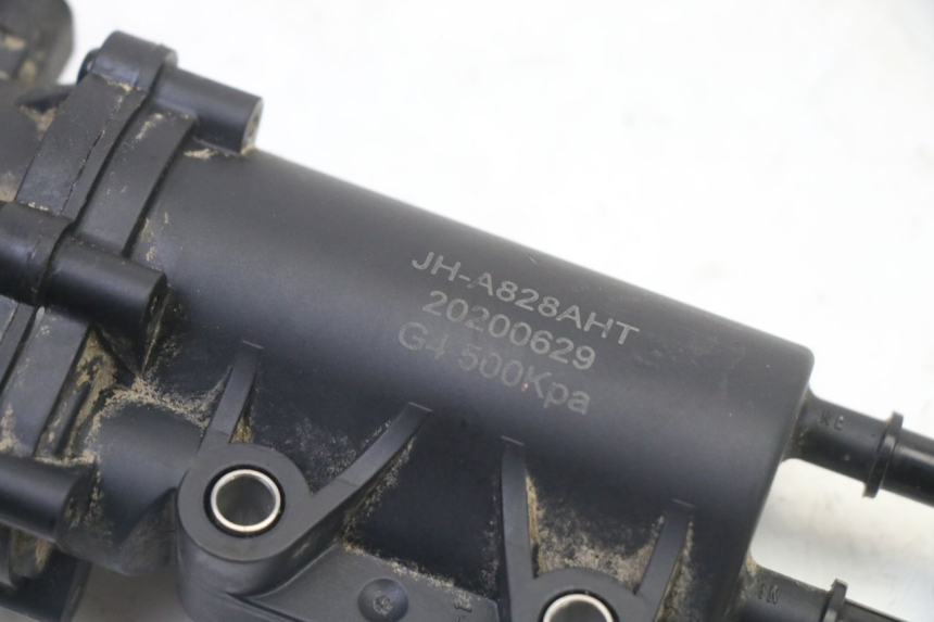 photo de POMPE A ESSENCE PEUGEOT STREETZONE I NAKED 2T 50 (2018 - 2020) - Détail de la pièce