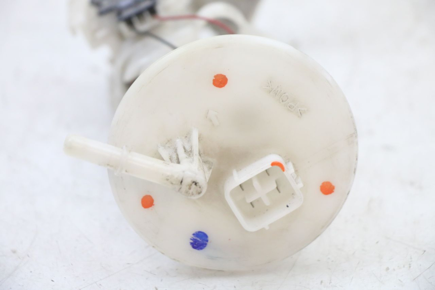 photo de POMPE A ESSENCE SUZUKI BURGMAN 125 (2018 - 2021) - Gros plan technique