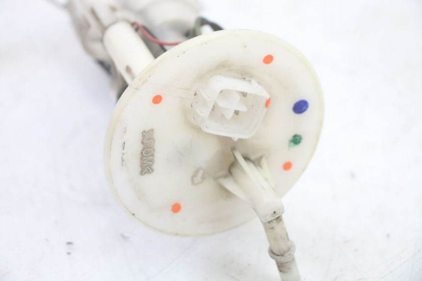 photo de POMPE A ESSENCE SUZUKI BURGMAN 125 (2015 - 2017) - Autre angle de vue