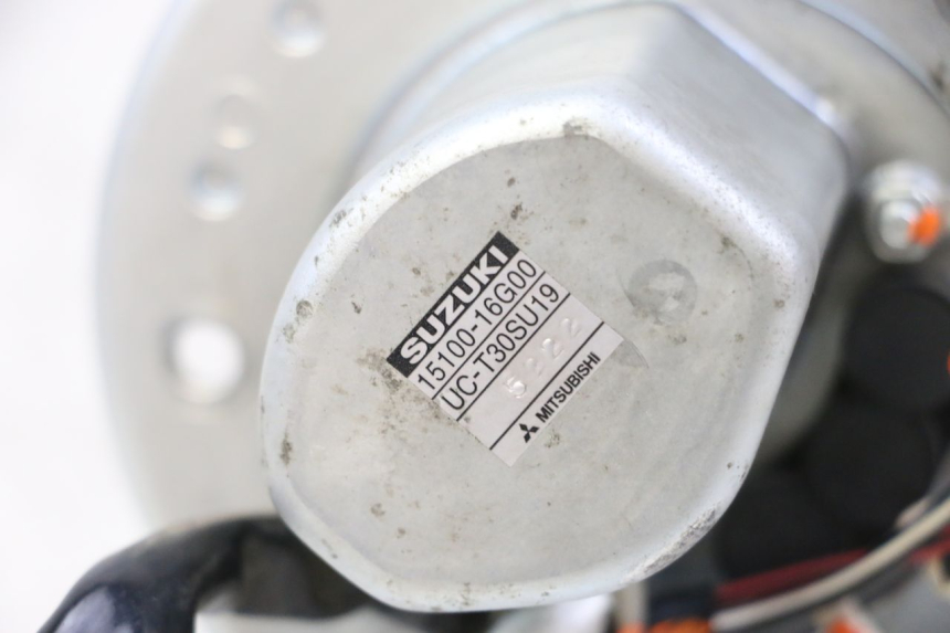 photo de POMPE A ESSENCE SUZUKI SV S 650 (2003 - 2009) - Pièce contrôlée