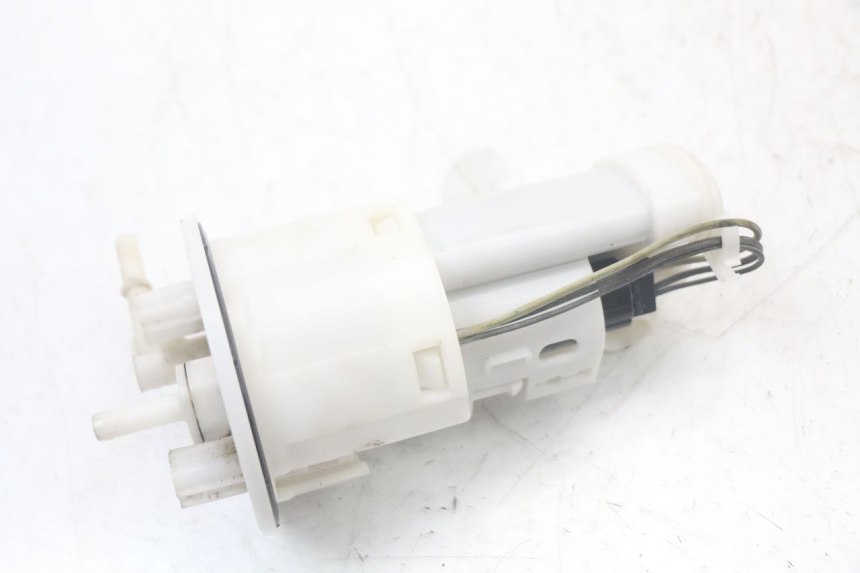 photo de POMPE A ESSENCE YAMAHA TDM ABS 900 (2002 - 2014) - Zoom état d’usage