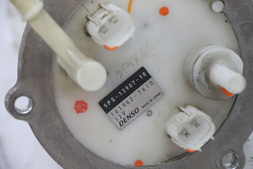 photo de POMPE A ESSENCE YAMAHA TDM ABS 900 (2002 - 2014) - Autre angle de vue