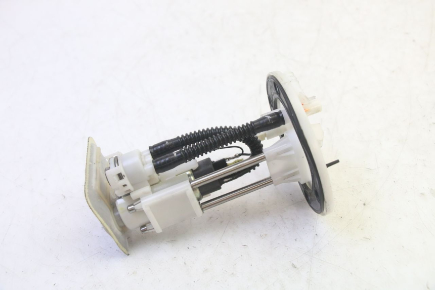 photo de POMPE A ESSENCE PEUGEOT TWEET PRO EFI 4T 50 (2021 - 2022) - Détail de la pièce