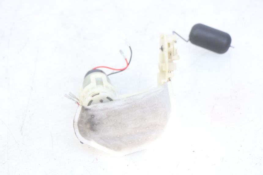 photo de POMPE A ESSENCE HONDA VISION NSC R 50 (2013 - 2015) - Détail de la pièce