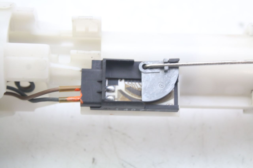 photo de POMPE A ESSENCE KYMCO X-CITING XCITING 400 (2014 - 2018) - Gros plan technique