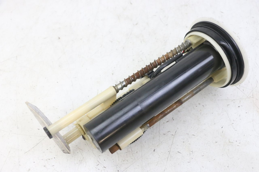 photo de POMPE A ESSENCE YAMAHA X-MAX XMAX 125 (2010 - 2013) - Détail de la pièce
