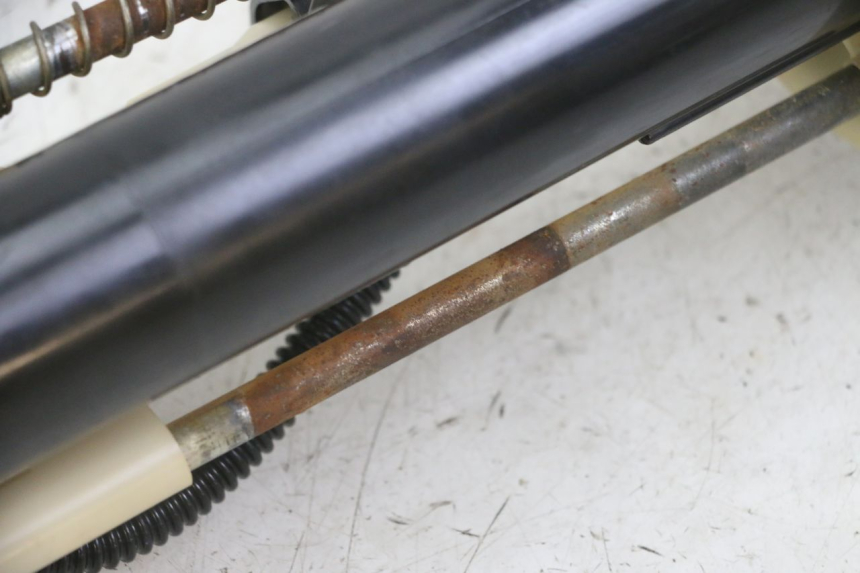 photo de POMPE A ESSENCE YAMAHA X-MAX XMAX 125 (2010 - 2013) - Photo complémentaire