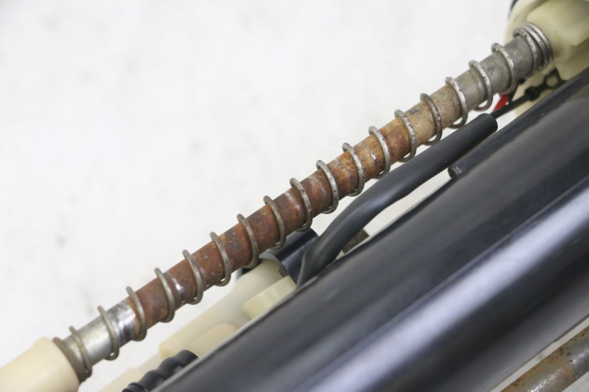 photo de POMPE A ESSENCE YAMAHA X-MAX XMAX 125 (2010 - 2013) - Inspection visuelle