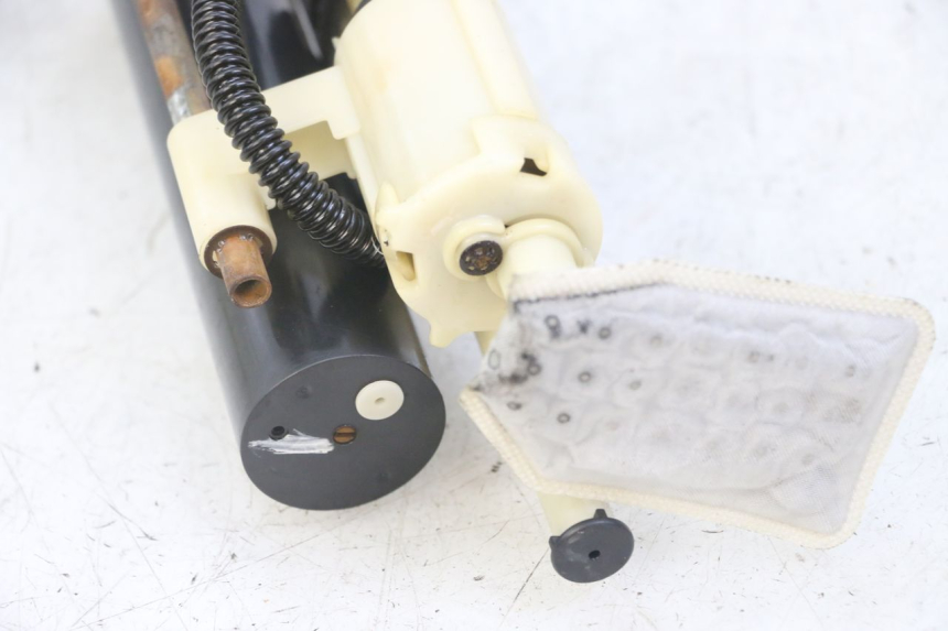 photo de POMPE A ESSENCE YAMAHA X-MAX XMAX 125 (2010 - 2013) - Zoom état d’usage