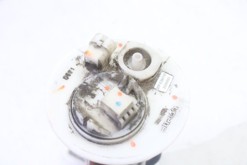 photo de POMPE A ESSENCE YAMAHA X-MAX XMAX 125 (2010 - 2013) - Gros plan technique