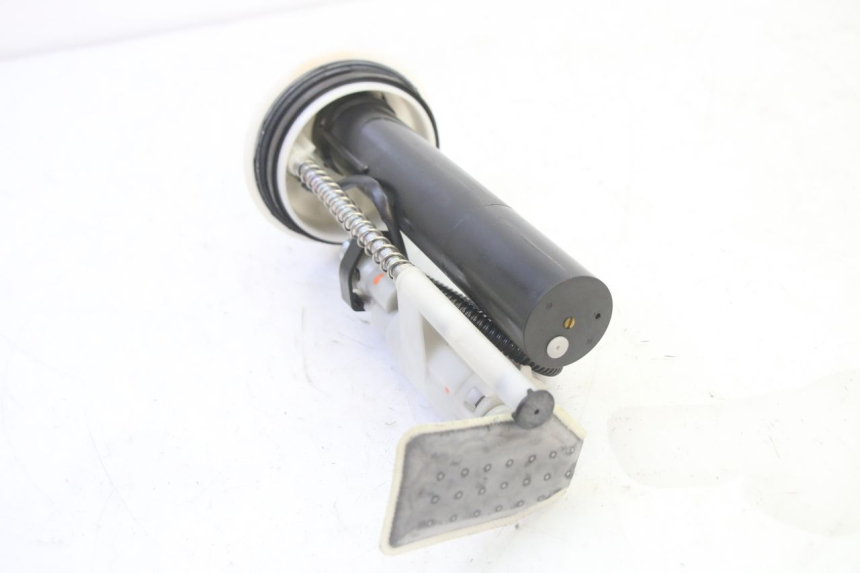 photo de POMPE A ESSENCE YAMAHA X-MAX XMAX 125 (2010 - 2013) - État de surface