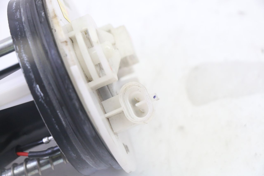 photo de POMPE A ESSENCE YAMAHA X-MAX XMAX 125 (2010 - 2013) - Détail de la pièce