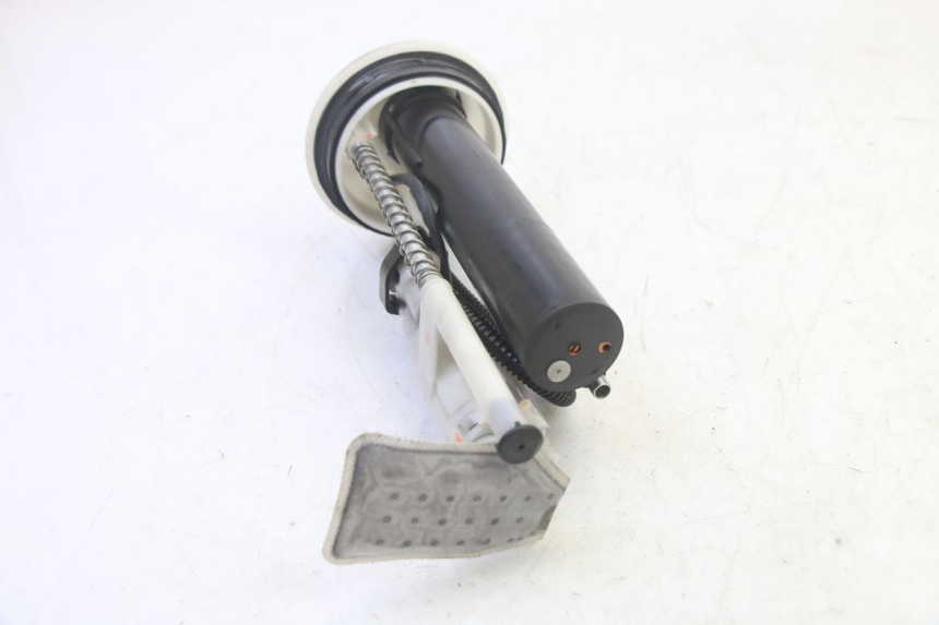 photo de POMPE A ESSENCE YAMAHA X-MAX XMAX 125 (2010 - 2013) - Vue d’ensemble