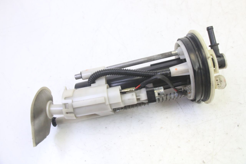 photo de POMPE A ESSENCE YAMAHA X-MAX XMAX 250 (2006 - 2009) - Vue principale