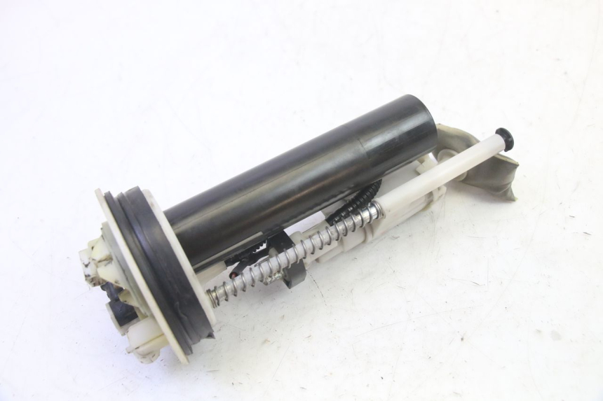 photo de POMPE A ESSENCE YAMAHA X-MAX XMAX 250 (2006 - 2009) - Points de fixation