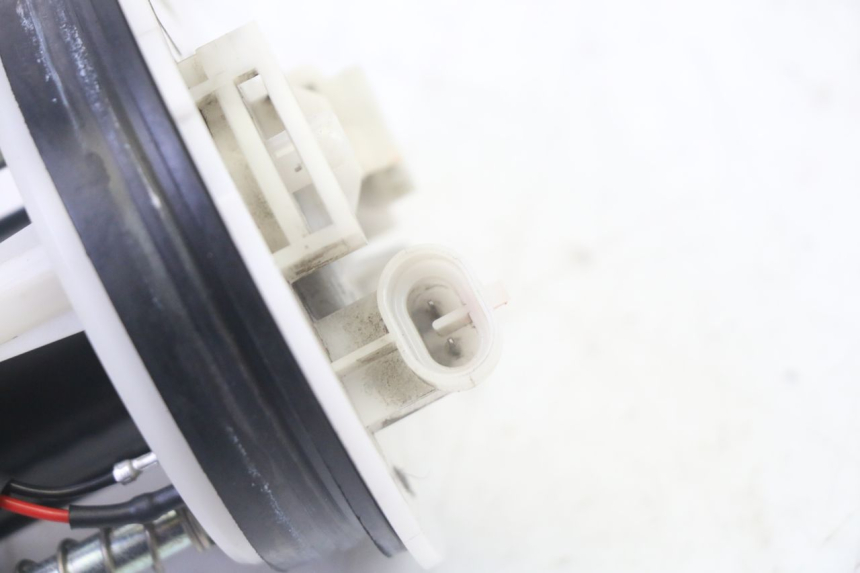 photo de POMPE A ESSENCE YAMAHA X-MAX XMAX 125 (2010 - 2013) - Détail de la pièce