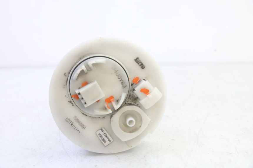 photo de POMPE A ESSENCE YAMAHA X-MAX XMAX 125 (2010 - 2013) - Gros plan technique