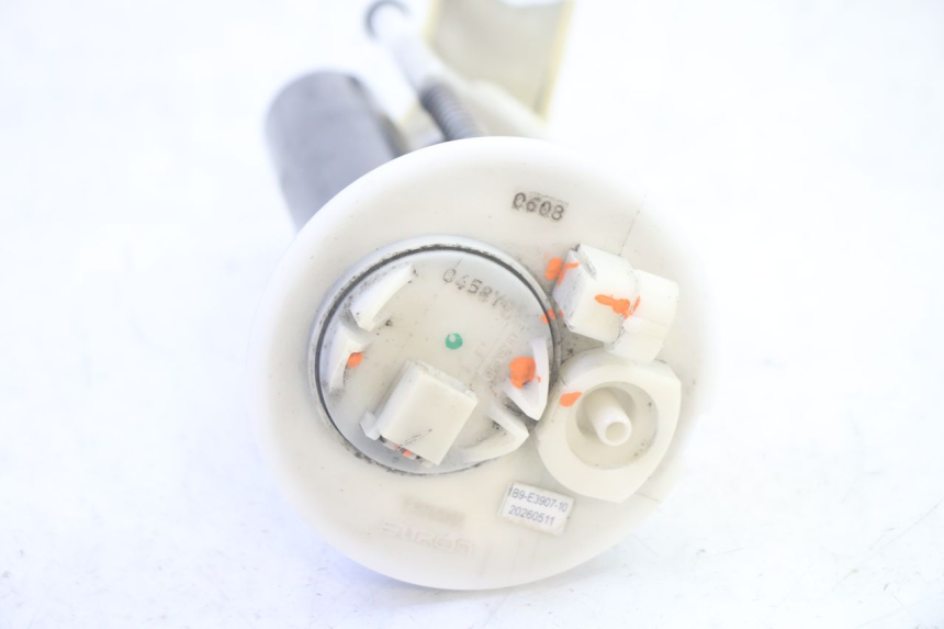 photo de POMPE A ESSENCE YAMAHA XMAX X-MAX 125 (2006 - 2009) - Vue d’ensemble