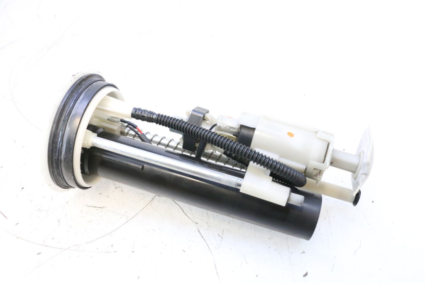 photo de POMPE A ESSENCE YAMAHA X-MAX XMAX 125 (2010 - 2013) - Vue d’ensemble