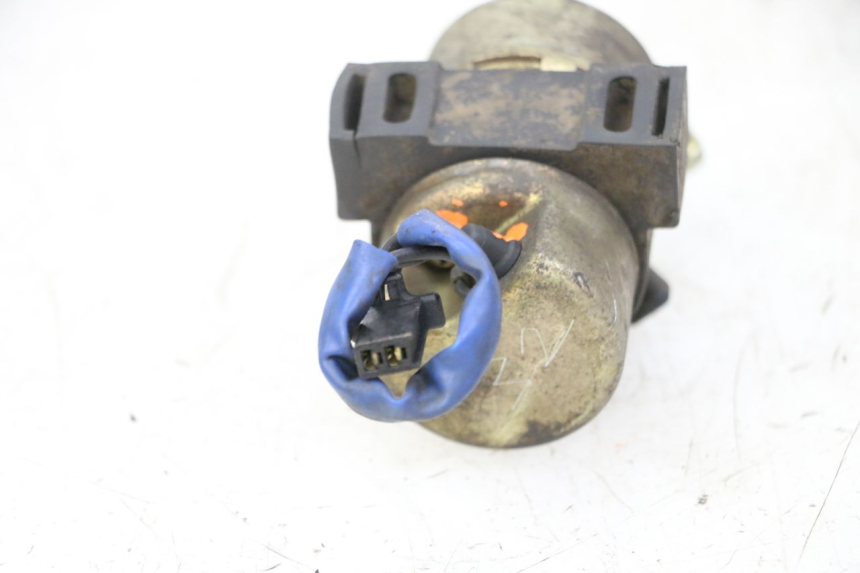 photo de POMPE A ESSENCE YAMAHA XJN DIVERSION 600 (2000 - 2003) - Autre angle de vue