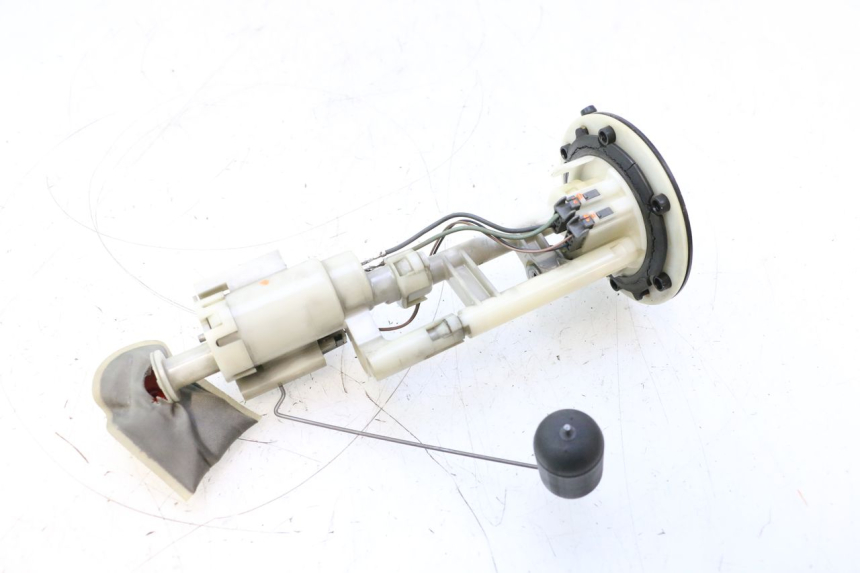 photo de POMPE A ESSENCE YAMAHA XP T-MAX ABS 500 (2005 - 2005) - Détail de la pièce