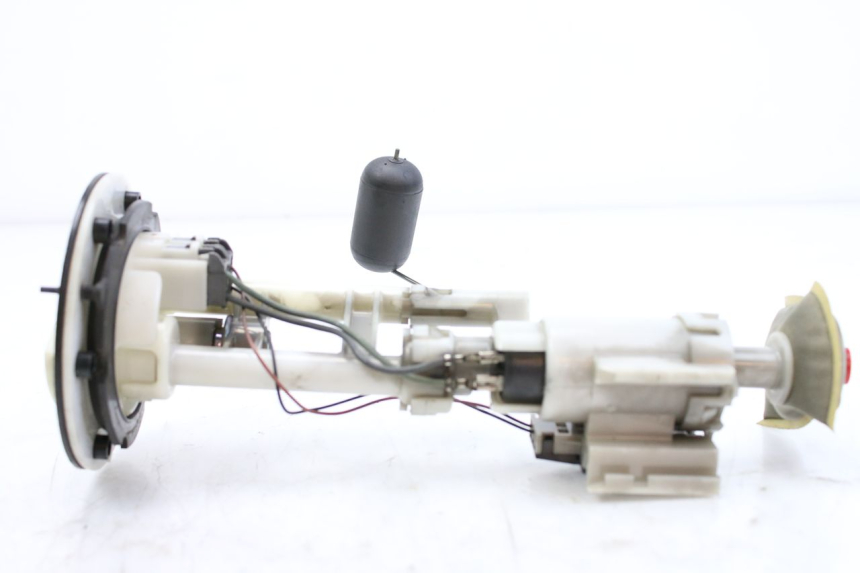 photo de POMPE A ESSENCE YAMAHA XP T-MAX TMAX ABS 500 (2004 - 2007) - Zoom état d’usage